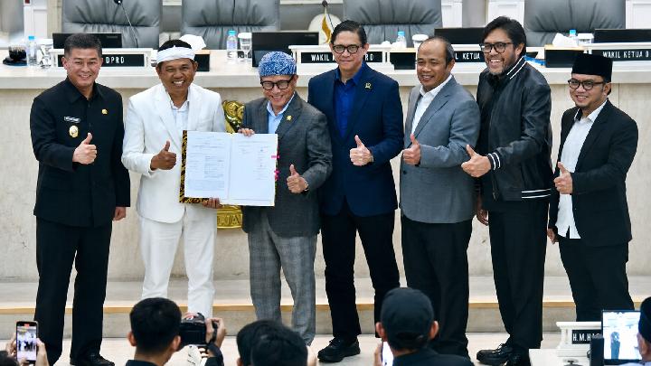 DPRD Sahkan Perda Pertanggungjawaban APBD 2025, KDM: Masyarakat Jabar Harus Sejahtera